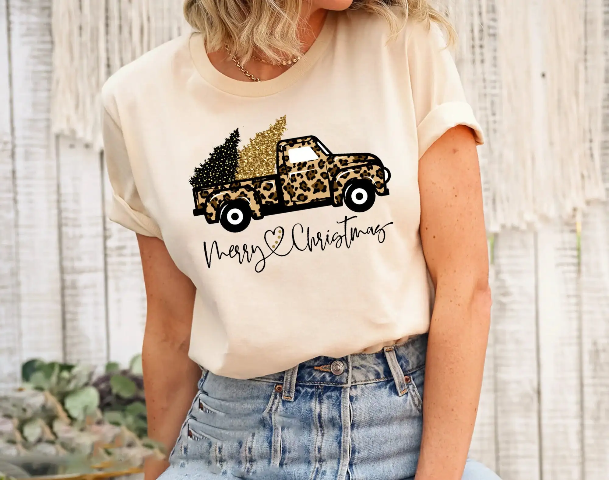 Family Tree Print - Camiseta navideña con diseño de camión,