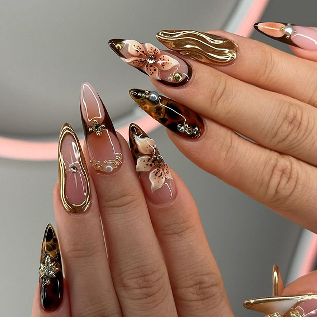 Pressed Flower Art - Uñas Postizas de Lujo Maillard Almond