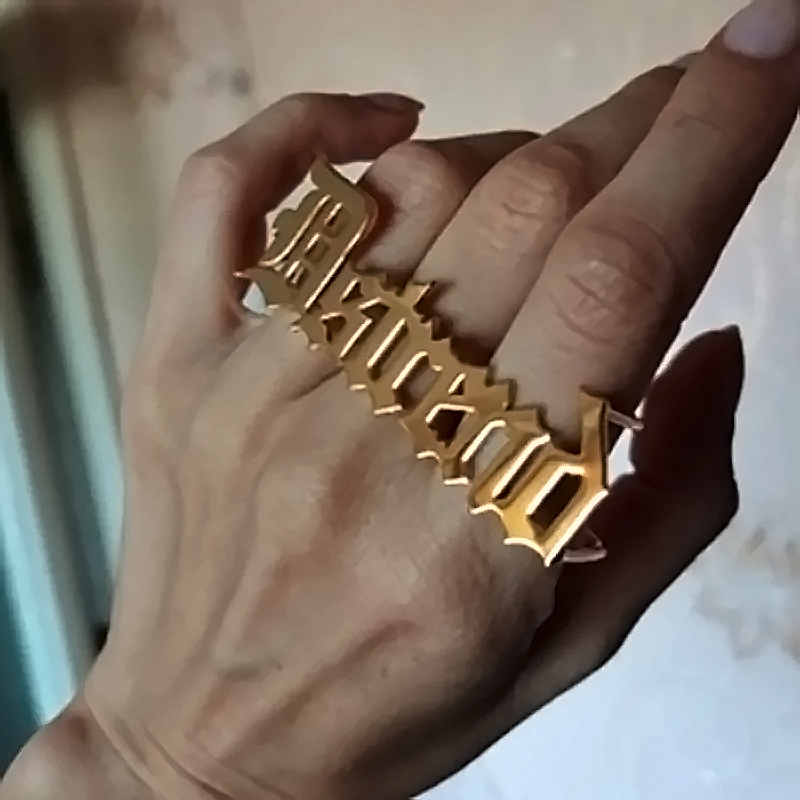 Anillo con nombre personalizad - Initial Ring Custom reseña y precio
